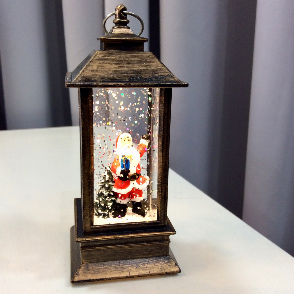 Santa's Twinkle & Glow Lantern