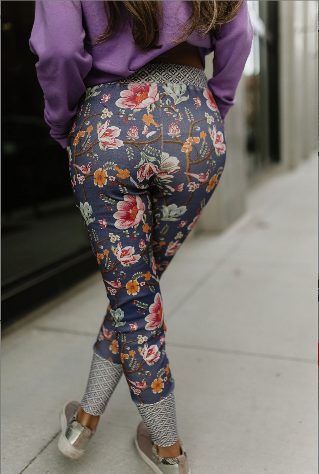 Ampersand Avenue Floral Joggers Back Left Women's Clothing
