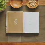 The Welcoming Home: A devotional Guide to Showing Hospitality for God's Glory