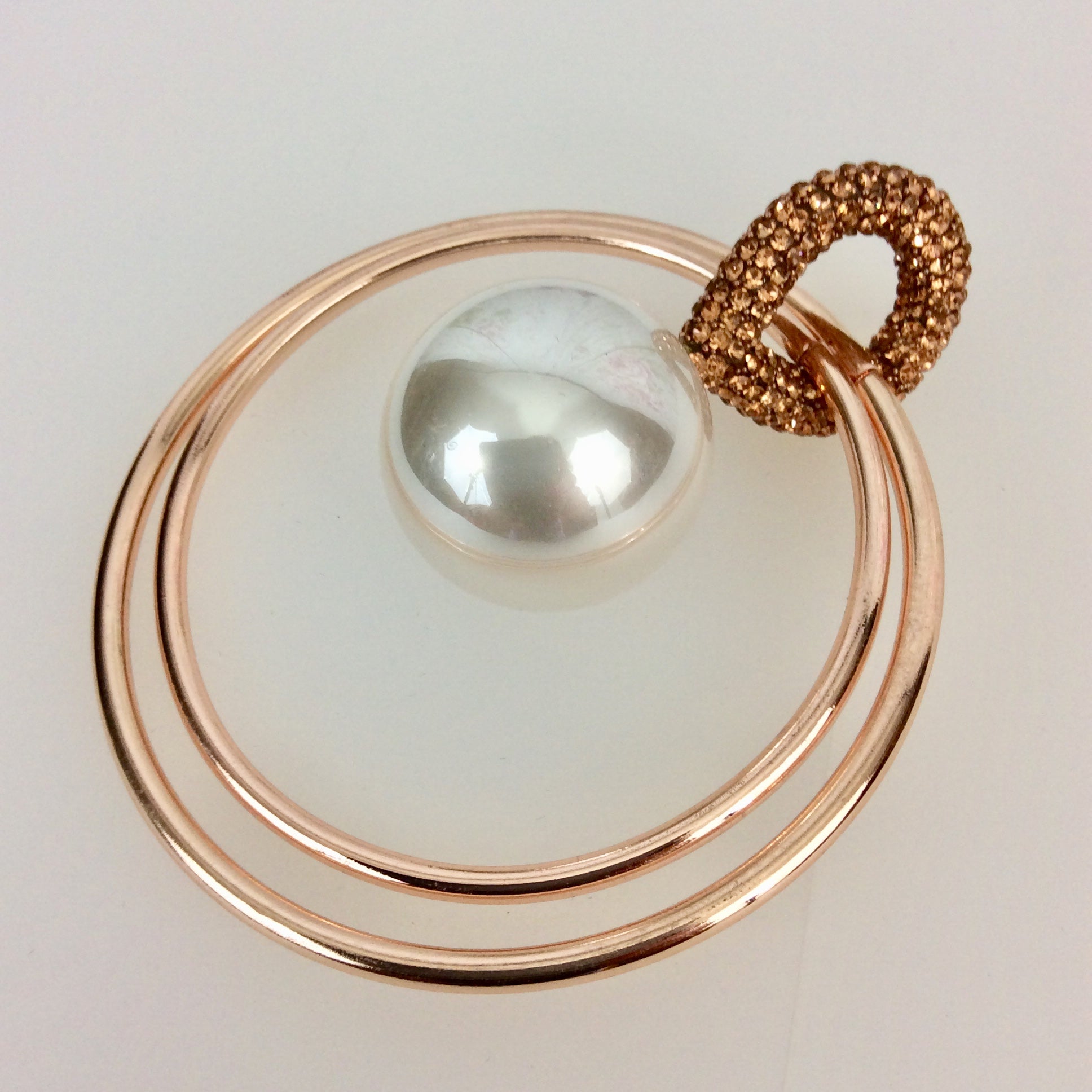 Pearl Circles Scarf Pendant